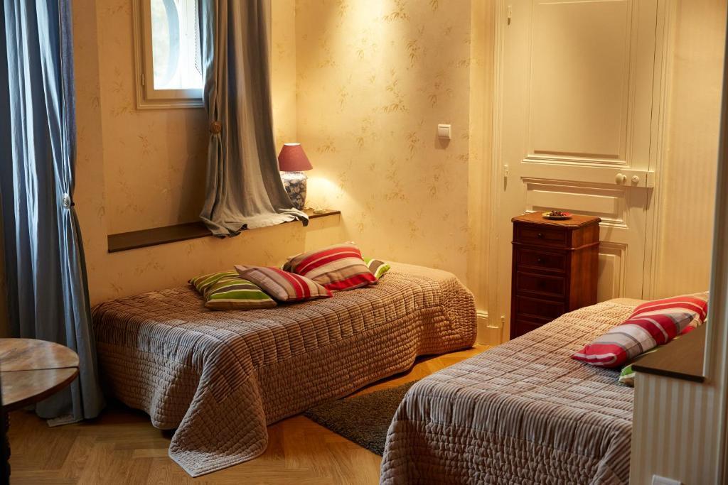 Chambres Au Chateau - Le Clos Des Tourelles Sennecey-le-Grand Szoba fotó