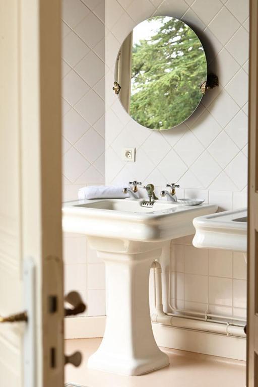 Chambres Au Chateau - Le Clos Des Tourelles Sennecey-le-Grand Szoba fotó
